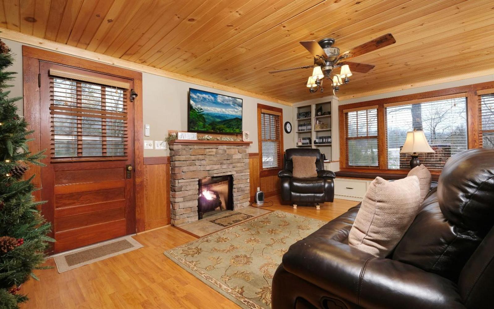 Karens Cozy Cottage Gatlinburg Exterior photo